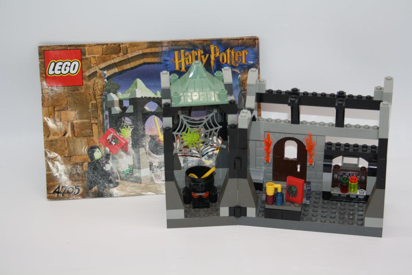 LEGO® - Harry Potter Set - 4705 Unterricht bei Professor Snipe - ohne Figuren - inkl. BA