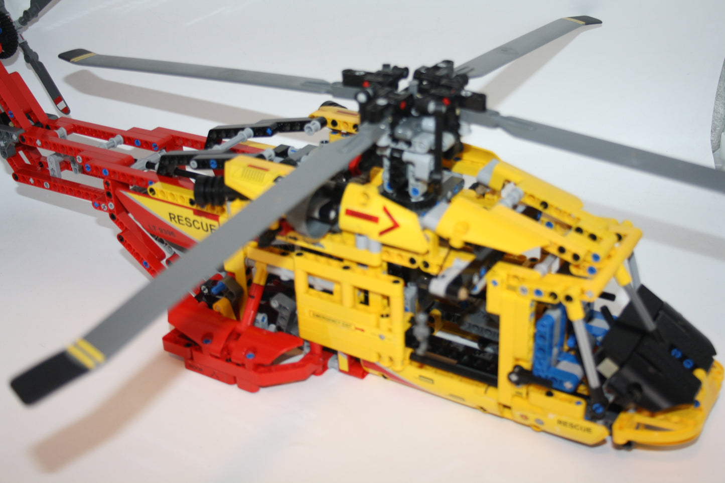 LEGO® - Technic Set - 9396 Großer Helikopter - inkl. BA