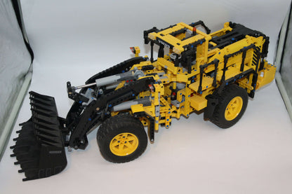 LEGO® - Technic Set - 42030 VOLVO L350F Radlader - inkl. BA