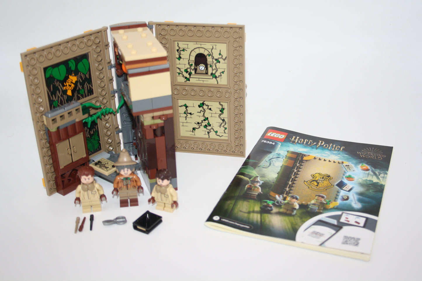 LEGO® - Harry Potter Set - 76384 Hogwarts Moment Kräuterunterricht - inkl. BA