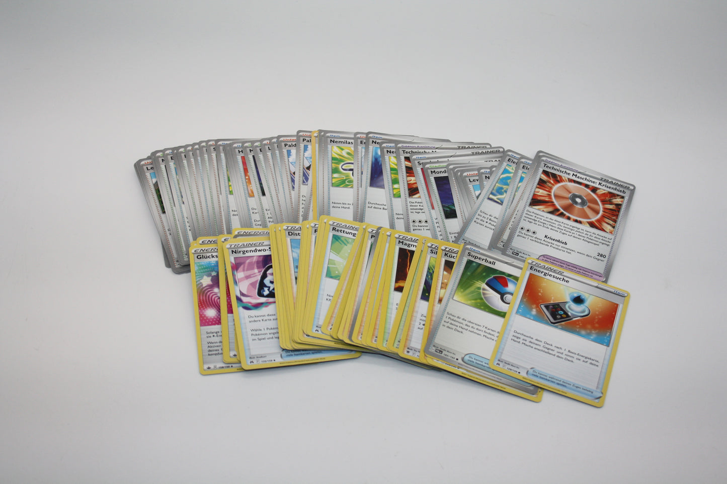 Pokémon - Mystery Pack - 100 zufällige Trainerkarten - Deutsch