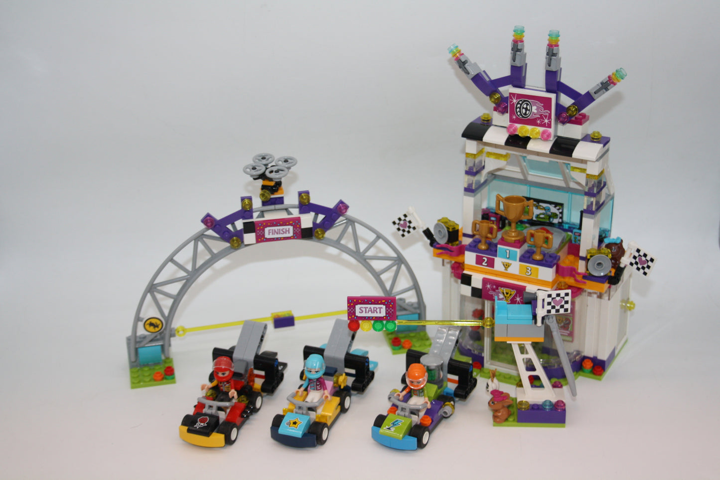 LEGO® Friends Set - 41352 Der große Renntag - inkl. BA