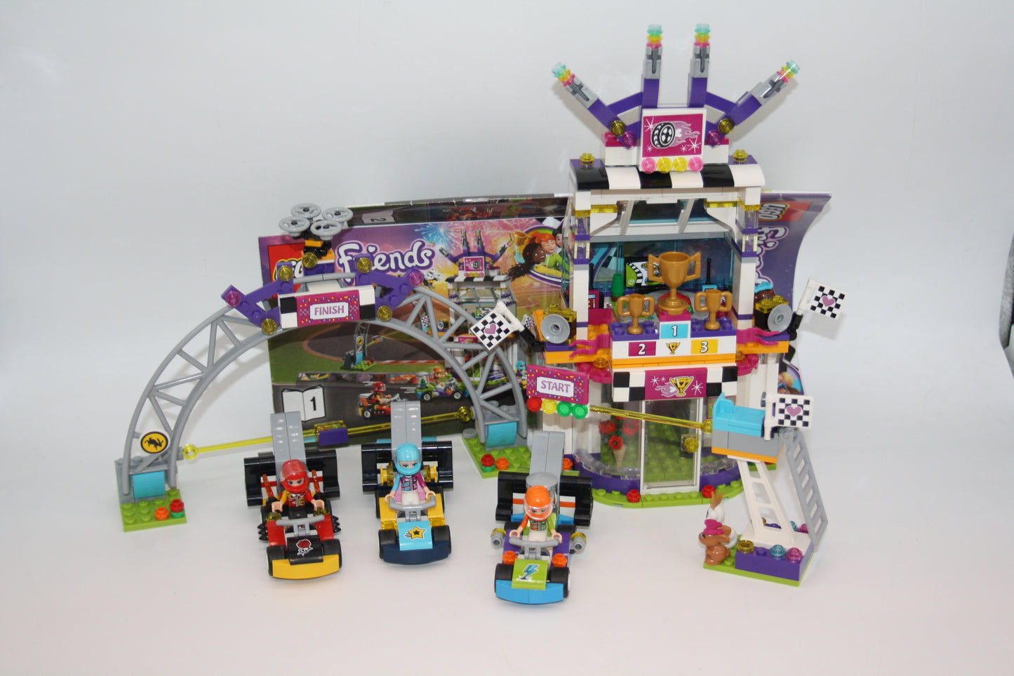 LEGO® Friends Set - 41352 Der große Renntag - inkl. BA