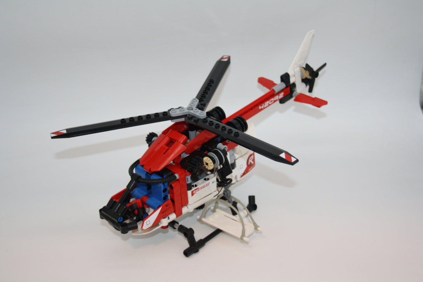 LEGO® - Technic Set - 42092 Rettungshubschrauber - inkl. BA