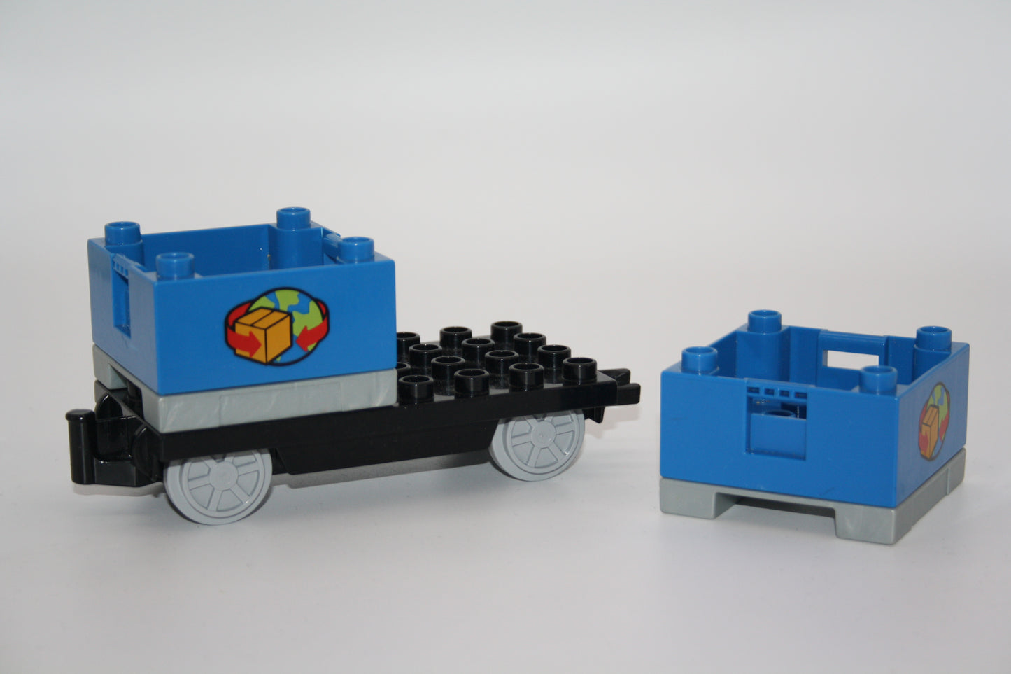 Duplo - Paketwagen inkl. Paletten - blau - Eisenbahn - Wagon/Waggon