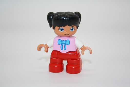 Duplo - Mädchen - rote Hose/Schleife auf Oberteil - Figur